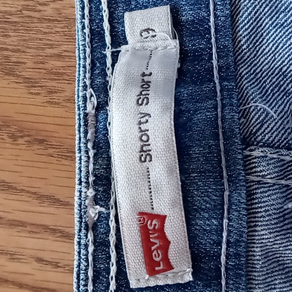 Levi's Strauss Juniors Blue Jeans Shorts SZ 9 - Picture 9 of 11